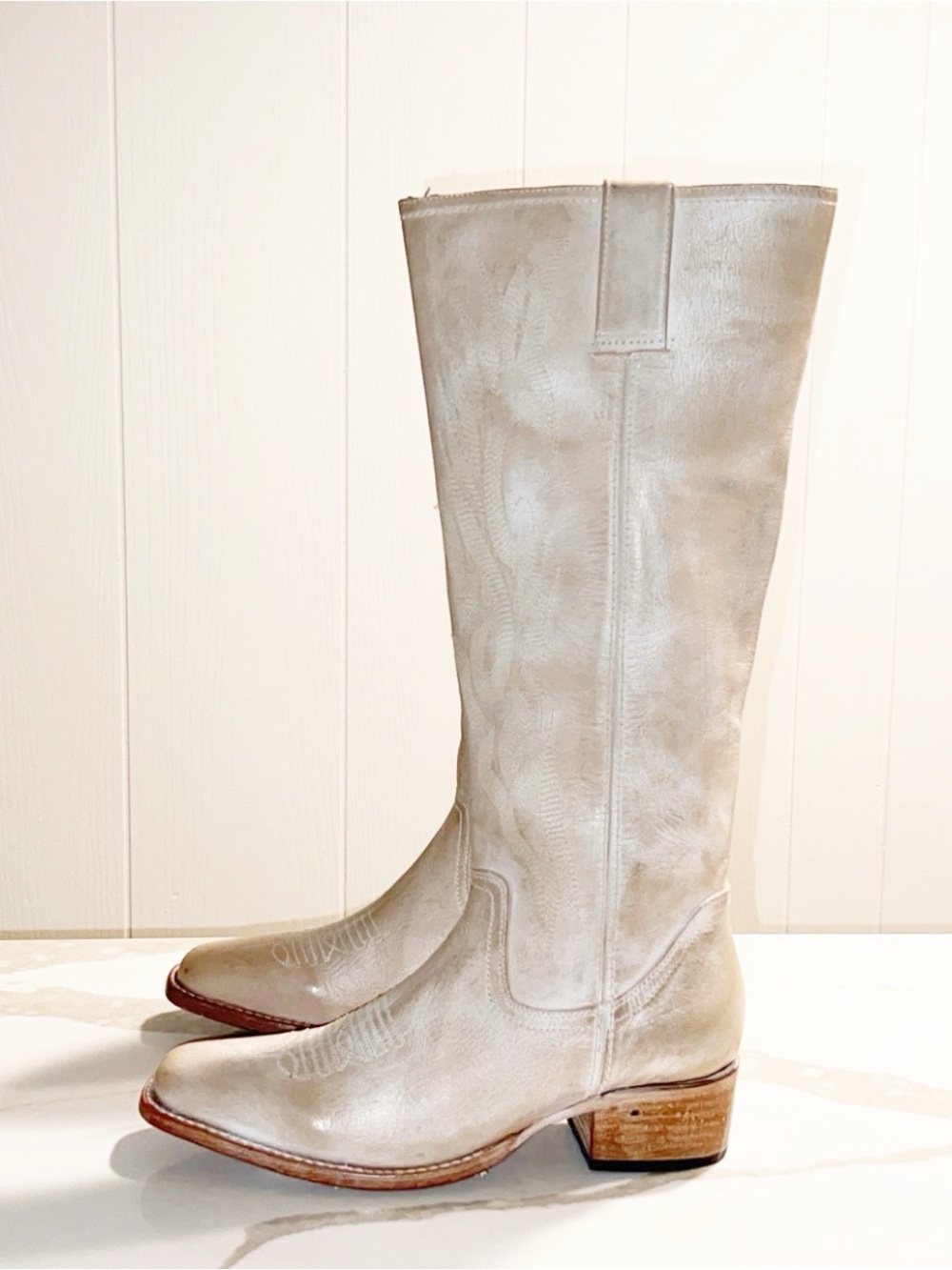 FREEBIRD Montana Boot Classic Women's Western Boot in Light Taupe